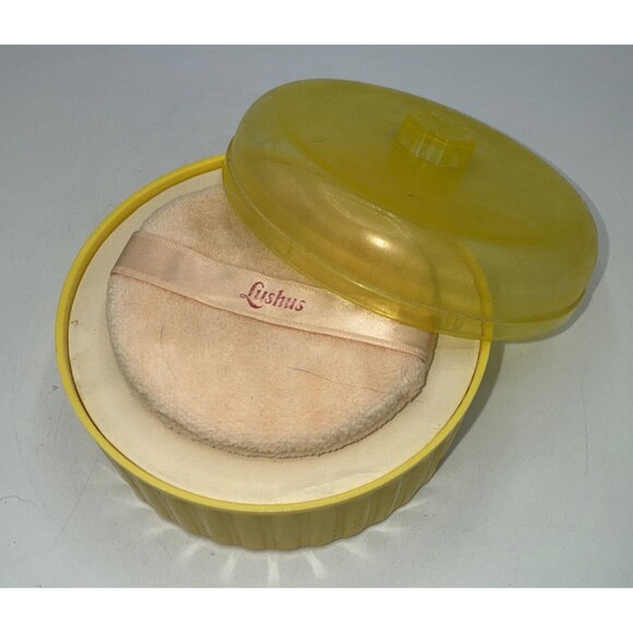 Vintage Delagar Spring Fresh Dusting Powder YELLOW, Sealed 5 Oz NEW Old Stock - Picture 3 of 9